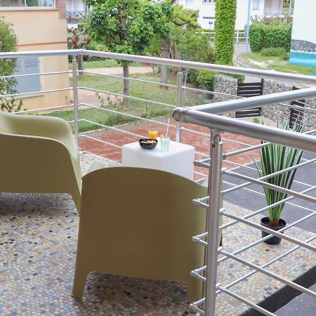 Villa Machlo อาฌ็อง ภายนอก รูปภาพ